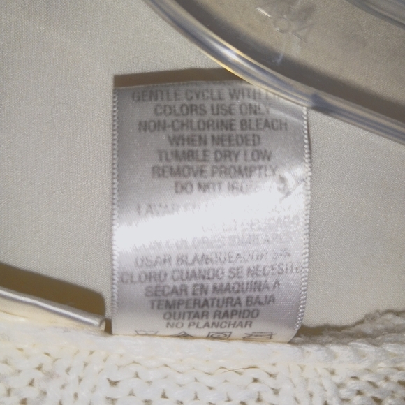 No Boundaries Junior sz m hooded crop sweater RN# 73352 - Picture 6 of 6